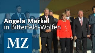 Laute Pfiffe und Applaus  Angela Merkel macht Wahlkampf Bitterfeld [upl. by Ayik]