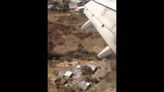 Landing at Tegucigalpa Honduras [upl. by Darsie]