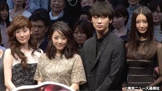 【TNS動画ニュース】綾野剛、自身が演じるquot薄っぺらい男quotを痛烈批判 映画「白ゆき姫殺人事件」プレミア試写会イベント [upl. by Philina]