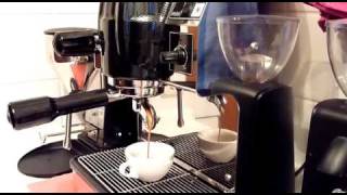 Dalla Corte Mini EX4 amp Mazzer Mini EB [upl. by Ealasaid]