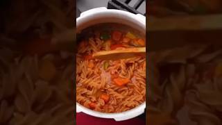 Pasta in cooker recipe Cooker maine banaye jhatpat macroni recipe Shweta Singh shorts khaokhilao [upl. by Eeryn]