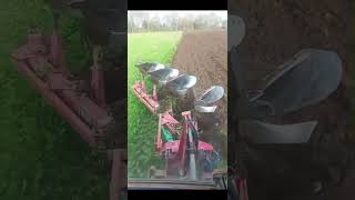 deutz agrotron 110mk2 con arado ovlac de 4 cuerpos deutzfs22charrueploughyoutube [upl. by Ivens]