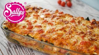 Lasagne mit Spinat und Lachs in Tomatenrahmsoße  Lieblingslasagne  Sallys Welt [upl. by Eissac]