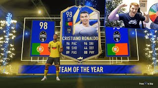 OMFG I PACKED TOTY CRISTIANO RONALDO FIFA 21 Pack Opening [upl. by Theis698]