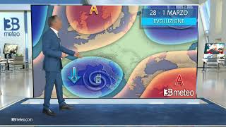 Pioggia freddo e neve Colpo di coda dellinverno [upl. by Helve]