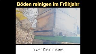 Böden reinigen im Frühjahr  Gitterböden reinigen  Bienen Boden reinigen im Februar [upl. by Flan438]