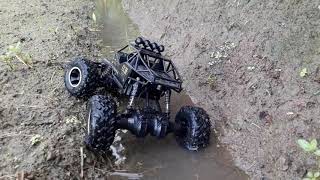 Test Drive Mobil Balap Offroad Remote Control di Sawah [upl. by Dag354]