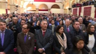 Vente de vins à Beaune une minute de silence et la Marseillaise [upl. by Tsew405]