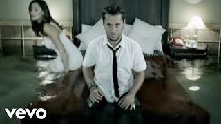 Diego Torres  Andando Official Video [upl. by Yeaton]