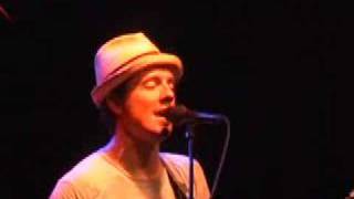 Jason Mraz  Older lover undercover live  Rotown Rdam [upl. by Suoirtemed]