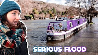 Narrowboat in a Flood When the River Turns Dangerous [upl. by Holly]