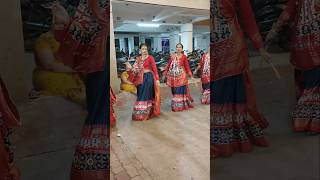 ઢોલ વાગે રે  dhol vage re  Nonstop Dandiya  Garba Dance Status  New Garba Dance trendinggarba [upl. by Anirehc]