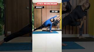 How to do Utthita Parsvakonasana fitsansaar trendingshorts yogatips [upl. by Anaihs838]