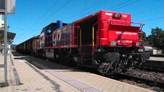 SBB Am 843 mit Güterzug bei der Durchfahrt in Thayngen [upl. by Neerol]