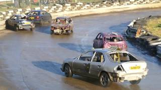 Banger Racing Angmering Raceway ORC 1600 Bangers  Caravan Chase  CB Contact 212017 [upl. by Yddur]