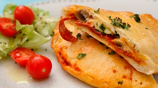 Pizza calzone pofonegyszerűen  Mindmegettehu [upl. by Yelssew]