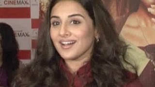 Vidya Balan gets a Trishakti painting as a gift [upl. by Grannia966]