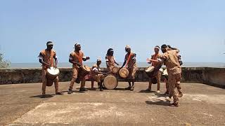 Les Percussions de Kouroussa [upl. by Puff400]