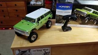 Vaterra Ascender 1972 Suburban RC Crawler Overview [upl. by Akelahs264]