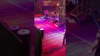 Bret Michaels  21216 Midland TX  UNSKINNY BOP guitar toss [upl. by Oric418]