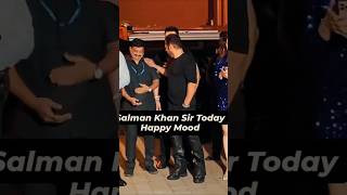 Salman Khan🙂 short video [upl. by Wilfreda288]