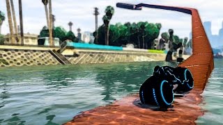 SĂRIM PE RAMPE CU MOTOCICLETA DIN TRON   GTA 5 MODS [upl. by Graham111]