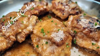 How to make the BEST Smothered Chicken  Smothered Chicken Recipe [upl. by Seerdi]