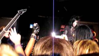 Andy Sticking up for his fans  BVB  Children SurrenderThe Madhatter 72610 [upl. by Melvina]