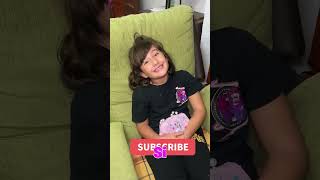 MI SOBRINA ESCONDE ALGO MISTERIOSO en EL BOLSO 🤔😮 [upl. by Nagel]