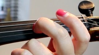 How To Do VIBRATO in the VIOLINVIOLA Slow MOTION wrist vibrato [upl. by Yzeerb]