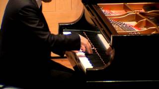 Rachmaninoff Prelude Op 32 No 12 in G sharp minor by Alessio Bax [upl. by Aihsia55]