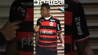 Alex Sandro acompanhava o time mesmo à distância flatv flamengo [upl. by Alpheus]