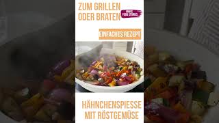 Einfach und lecker marinierte Hähnchenspieße mit mediterranen gerösteten Gemüse  Sommer Rezepte [upl. by Nnyletak63]