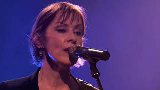 Suzanne Vega Luka Live [upl. by Aihsyn14]