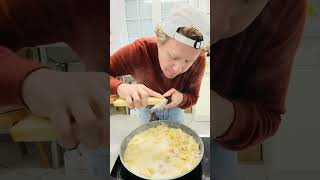 Cremig und superlecker – Tortellini in SchinkenSahneSauce 😍 Ein ultimativer Wohlfühlklassiker [upl. by Sorilda]