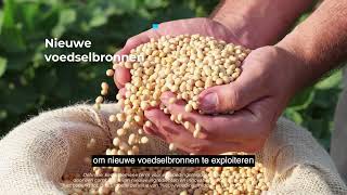 Moving Food Forward  Short  New Food  DUTCH Subtitles [upl. by Lemahs331]