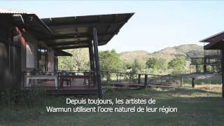 Une œuvre aborigène sur le toit du musée  au Warmun Art Center [upl. by Attiuqahs]