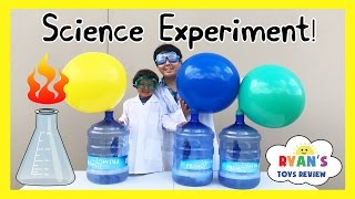 BLOWING UP GIANT BALLOON Baking Soda and Vinegar Experiment for kids [upl. by Krasnoff]