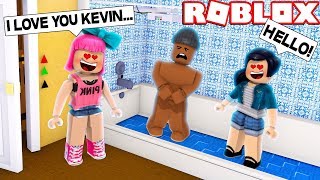 CRAZY FANS BREAK INTO MY ROBLOX HOUSE [upl. by Daye700]