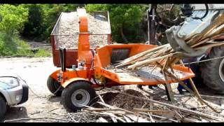 TEKNAMOTOR bębnowy rębak drum wood chipper Skorpion 500 RB [upl. by Wiburg]