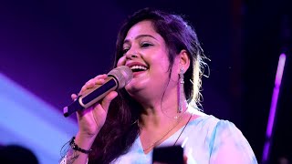 Jiska Mujhe Tha Intezar  Don  Live Singing Barnali [upl. by Yruj183]