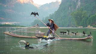 A Day in Life of a Old Fisherman Using Cormorant Birds To Catch Fish [upl. by Amyas155]