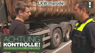 quotSieht RANZIG aus die KARREquot 🤨LKW verliert Teile auf Autobahn  Achtung Kontrolle [upl. by Iram]