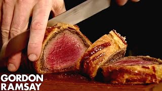 CHRISTMAS RECIPE Christmas Beef Wellington [upl. by Sherfield]