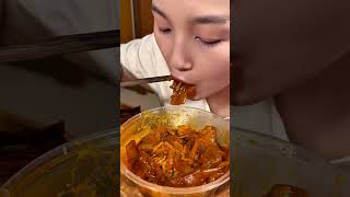 Eating spicy fat beef juice wide noodles with big fat intestines is so delicious isnt it [upl. by Yrrot]