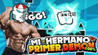 ¡¡¡MI HERMANO MENOR COMPLETA SU PRIMER DEMON DE GEOMETRY DASH [upl. by Ethbun796]