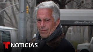 Publican documentos alegatos y nombres vinculados al caso de Jeffrey Epstein  Noticias Telemundo [upl. by Anirok644]