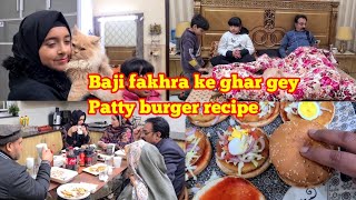 Baji fakhra se milne gey Muqadas ne khala ke liye gift Liyachicken patty burger recipe [upl. by Archie]