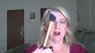 TUTORIAL USING COVERGIRL INSTANT CHEEKBONES PALETTE [upl. by Laing]