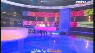 Josiane ElZir singing Shu 3abali LIVE [upl. by Salguod487]